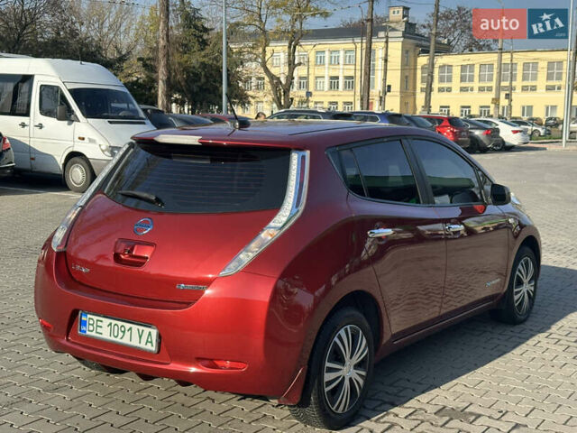Красный Ниссан Лиф, объемом двигателя 0 л и пробегом 145 тыс. км за 5950 $, фото 13 на Automoto.ua