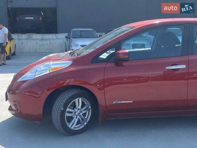 Червоний Ніссан Ліф, об'ємом двигуна 0 л та пробігом 92 тис. км за 8890 $, фото 3 на Automoto.ua