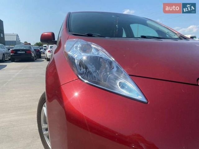 Червоний Ніссан Ліф, об'ємом двигуна 0 л та пробігом 92 тис. км за 8890 $, фото 14 на Automoto.ua