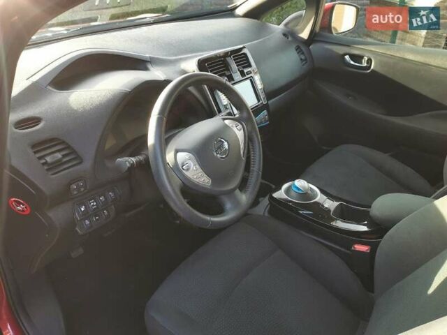 Червоний Ніссан Ліф, об'ємом двигуна 0 л та пробігом 62 тис. км за 7800 $, фото 11 на Automoto.ua