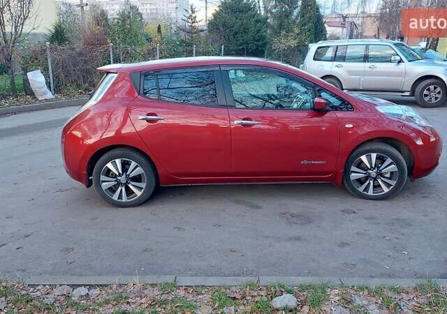 Червоний Ніссан Ліф, об'ємом двигуна 0 л та пробігом 68 тис. км за 7555 $, фото 10 на Automoto.ua