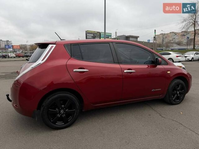 Красный Ниссан Лиф, объемом двигателя 0 л и пробегом 155 тыс. км за 7800 $, фото 24 на Automoto.ua