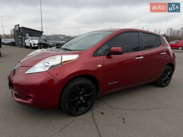 Красный Ниссан Лиф, объемом двигателя 0 л и пробегом 155 тыс. км за 7800 $, фото 11 на Automoto.ua