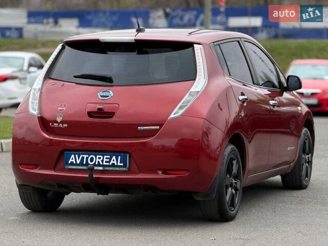 Красный Ниссан Лиф, объемом двигателя 0 л и пробегом 155 тыс. км за 7800 $, фото 18 на Automoto.ua