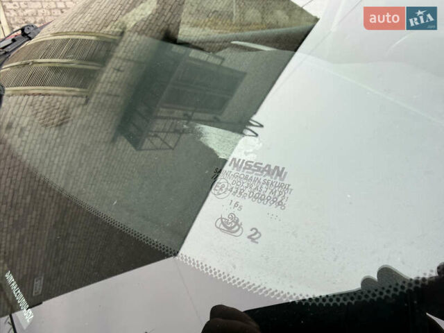 Красный Ниссан Лиф, объемом двигателя 0 л и пробегом 118 тыс. км за 6500 $, фото 14 на Automoto.ua