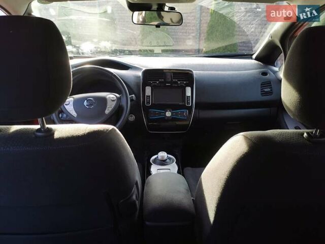Червоний Ніссан Ліф, об'ємом двигуна 0 л та пробігом 62 тис. км за 7800 $, фото 16 на Automoto.ua