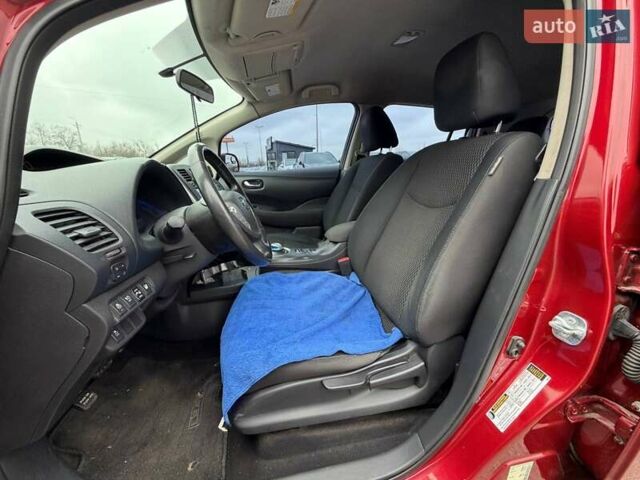 Красный Ниссан Лиф, объемом двигателя 0 л и пробегом 155 тыс. км за 7800 $, фото 31 на Automoto.ua