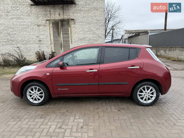 Красный Ниссан Лиф, объемом двигателя 0 л и пробегом 118 тыс. км за 6500 $, фото 10 на Automoto.ua