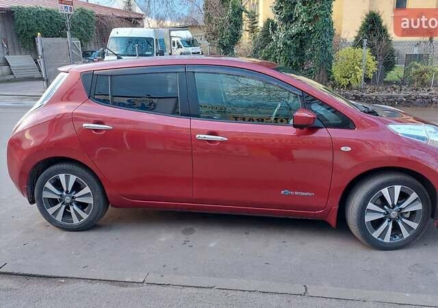 Червоний Ніссан Ліф, об'ємом двигуна 0 л та пробігом 68 тис. км за 7555 $, фото 7 на Automoto.ua