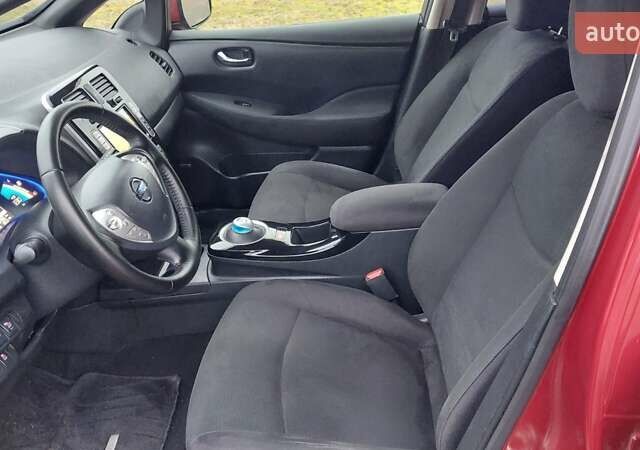 Червоний Ніссан Ліф, об'ємом двигуна 0 л та пробігом 68 тис. км за 7555 $, фото 18 на Automoto.ua