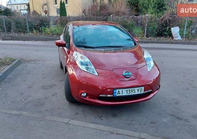 Червоний Ніссан Ліф, об'ємом двигуна 0 л та пробігом 68 тис. км за 7555 $, фото 3 на Automoto.ua