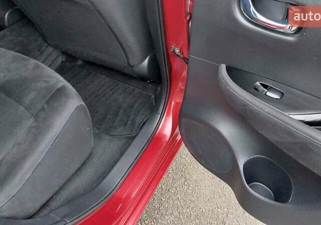 Красный Ниссан Лиф, объемом двигателя 0 л и пробегом 67 тыс. км за 7500 $, фото 8 на Automoto.ua