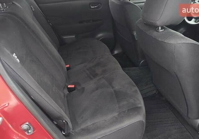 Красный Ниссан Лиф, объемом двигателя 0 л и пробегом 67 тыс. км за 7500 $, фото 7 на Automoto.ua