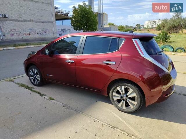 Червоний Ніссан Ліф, об'ємом двигуна 0 л та пробігом 104 тис. км за 8500 $, фото 9 на Automoto.ua