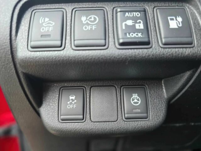 Красный Ниссан Лиф, объемом двигателя 0 л и пробегом 99 тыс. км за 3000 $, фото 12 на Automoto.ua