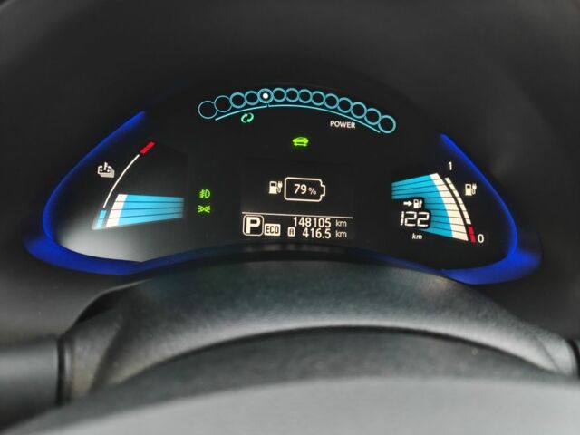 Красный Ниссан Лиф, объемом двигателя 0 л и пробегом 148 тыс. км за 6999 $, фото 7 на Automoto.ua