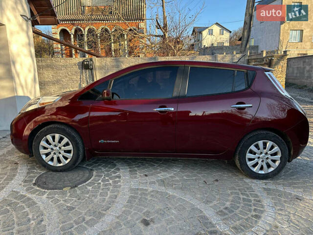 Красный Ниссан Лиф, объемом двигателя 0 л и пробегом 99 тыс. км за 7500 $, фото 14 на Automoto.ua