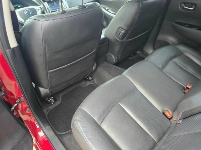 Красный Ниссан Лиф, объемом двигателя 0 л и пробегом 99 тыс. км за 3000 $, фото 14 на Automoto.ua