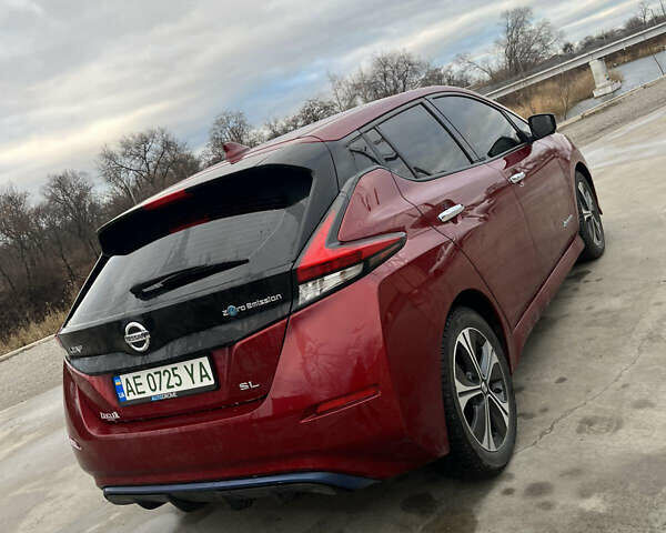Красный Ниссан Лиф, объемом двигателя 0 л и пробегом 78 тыс. км за 11700 $, фото 22 на Automoto.ua