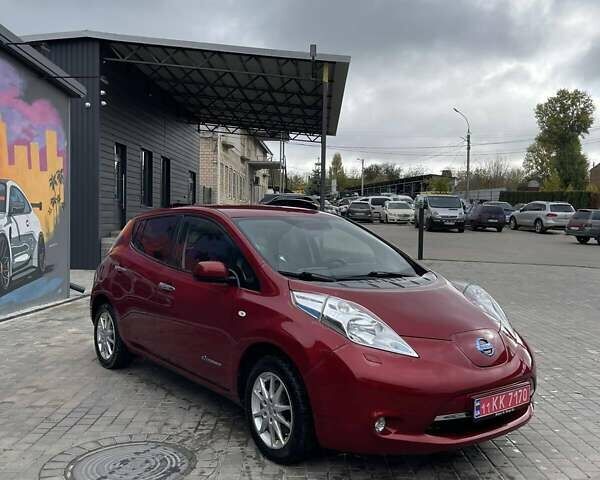Червоний Ніссан Ліф, об'ємом двигуна 0 л та пробігом 113 тис. км за 7850 $, фото 2 на Automoto.ua