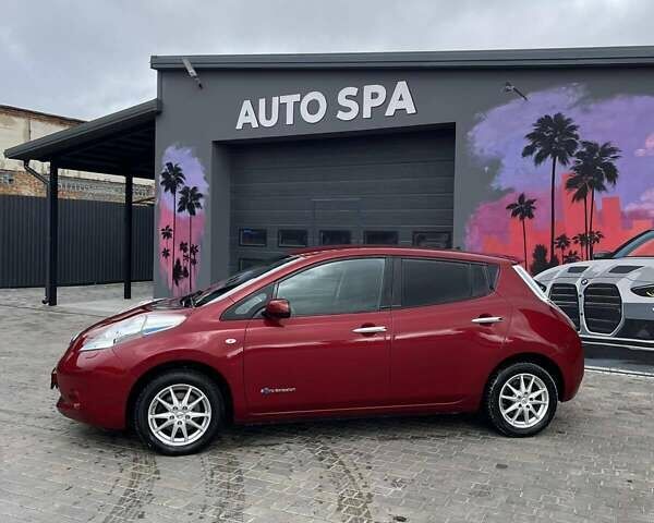 Червоний Ніссан Ліф, об'ємом двигуна 0 л та пробігом 113 тис. км за 7850 $, фото 1 на Automoto.ua