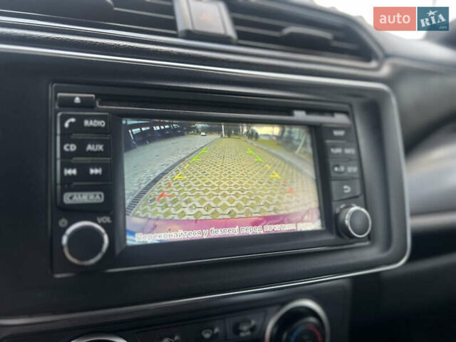 Красный Ниссан Лиф, объемом двигателя 0 л и пробегом 62 тыс. км за 11990 $, фото 15 на Automoto.ua