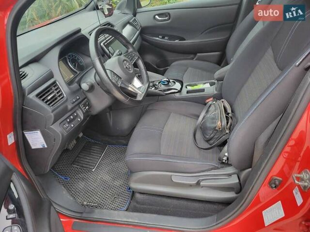 Червоний Ніссан Ліф, об'ємом двигуна 0 л та пробігом 81 тис. км за 13199 $, фото 11 на Automoto.ua