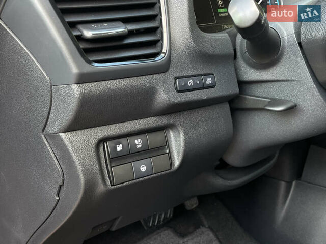 Красный Ниссан Лиф, объемом двигателя 0 л и пробегом 117 тыс. км за 12000 $, фото 8 на Automoto.ua