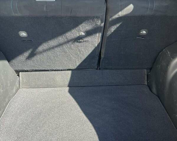 Красный Ниссан Лиф, объемом двигателя 0 л и пробегом 80 тыс. км за 13799 $, фото 14 на Automoto.ua