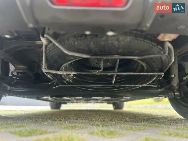 Красный Ниссан Лиф, объемом двигателя 0 л и пробегом 62 тыс. км за 11990 $, фото 27 на Automoto.ua