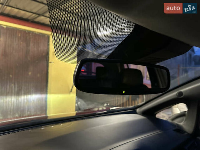 Красный Ниссан Лиф, объемом двигателя 0 л и пробегом 134 тыс. км за 12500 $, фото 11 на Automoto.ua