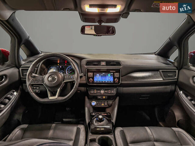 Красный Ниссан Лиф, объемом двигателя 0 л и пробегом 25 тыс. км за 8500 $, фото 9 на Automoto.ua