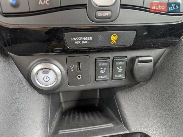 Червоний Ніссан Ліф, об'ємом двигуна 0 л та пробігом 127 тис. км за 11900 $, фото 28 на Automoto.ua