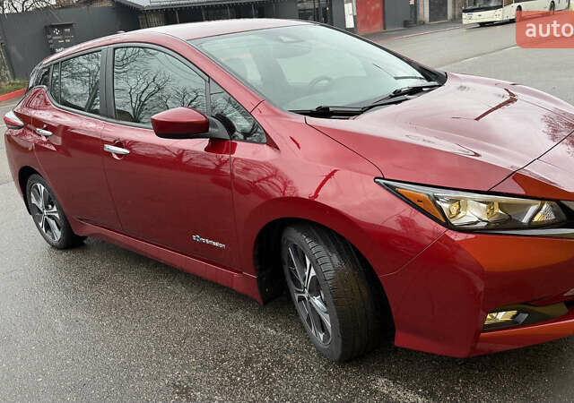 Червоний Ніссан Ліф, об'ємом двигуна 0 л та пробігом 74 тис. км за 14500 $, фото 2 на Automoto.ua