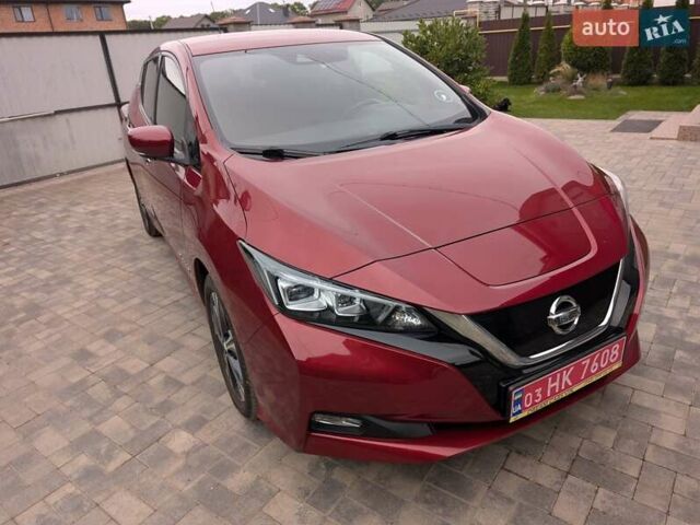 Червоний Ніссан Ліф, об'ємом двигуна 0 л та пробігом 127 тис. км за 11900 $, фото 5 на Automoto.ua