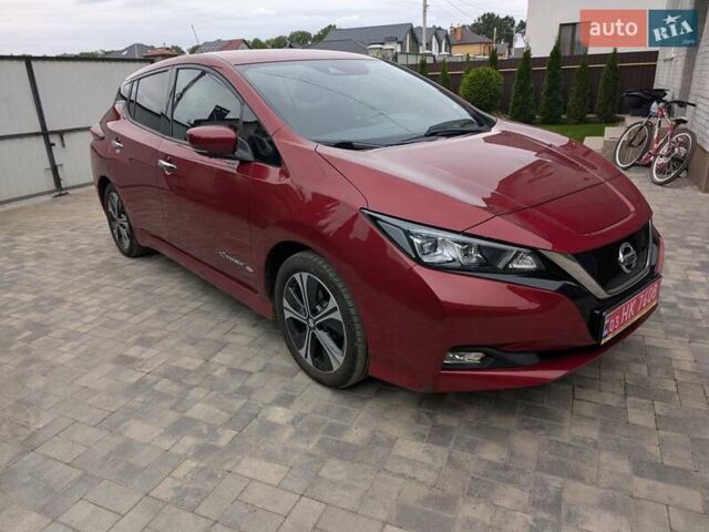 Червоний Ніссан Ліф, об'ємом двигуна 0 л та пробігом 127 тис. км за 11900 $, фото 8 на Automoto.ua