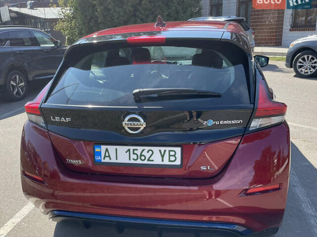 Красный Ниссан Лиф, объемом двигателя 0 л и пробегом 79 тыс. км за 13200 $, фото 3 на Automoto.ua