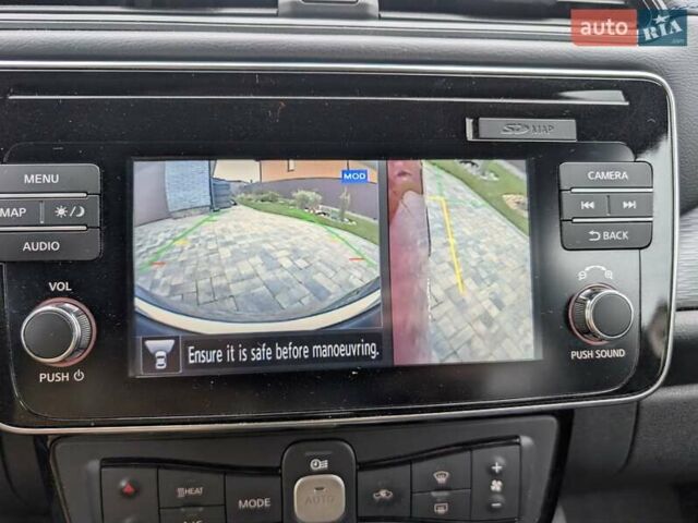 Червоний Ніссан Ліф, об'ємом двигуна 0 л та пробігом 127 тис. км за 11900 $, фото 33 на Automoto.ua