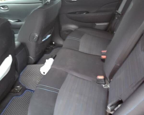 Червоний Ніссан Ліф, об'ємом двигуна 0 л та пробігом 81 тис. км за 13199 $, фото 15 на Automoto.ua