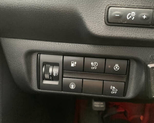 Красный Ниссан Лиф, объемом двигателя 0 л и пробегом 89 тыс. км за 12500 $, фото 20 на Automoto.ua