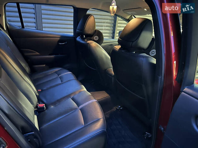 Красный Ниссан Лиф, объемом двигателя 0 л и пробегом 134 тыс. км за 12500 $, фото 8 на Automoto.ua