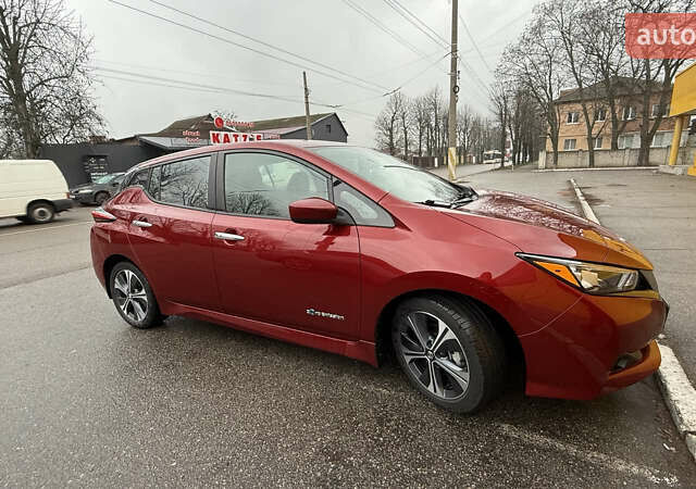 Червоний Ніссан Ліф, об'ємом двигуна 0 л та пробігом 74 тис. км за 14500 $, фото 1 на Automoto.ua