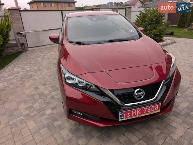 Червоний Ніссан Ліф, об'ємом двигуна 0 л та пробігом 127 тис. км за 11900 $, фото 6 на Automoto.ua