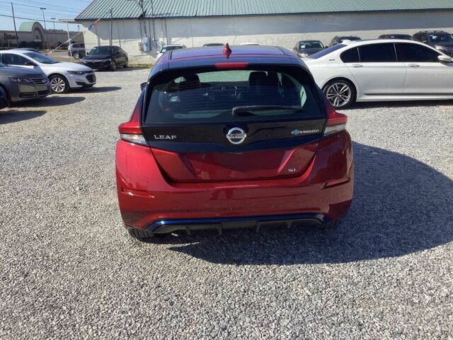 Красный Ниссан Лиф, объемом двигателя 0 л и пробегом 31 тыс. км за 13000 $, фото 5 на Automoto.ua