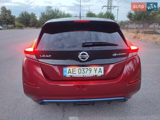 Червоний Ніссан Ліф, об'ємом двигуна 0 л та пробігом 210 тис. км за 12000 $, фото 9 на Automoto.ua