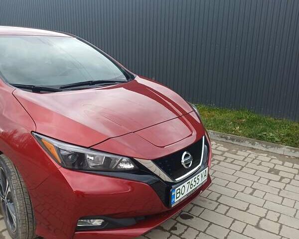 Ниссан Лиф 2019 в Тернополе на Automoto.ua Красный Ниссан Лиф, объемом двигателя 0 л и пробегом 29 тыс. км за 20100 $, фото 4 на Automoto.ua