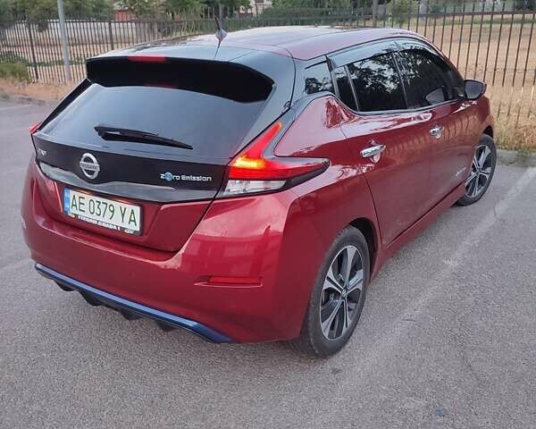 Червоний Ніссан Ліф, об'ємом двигуна 0 л та пробігом 210 тис. км за 12000 $, фото 3 на Automoto.ua