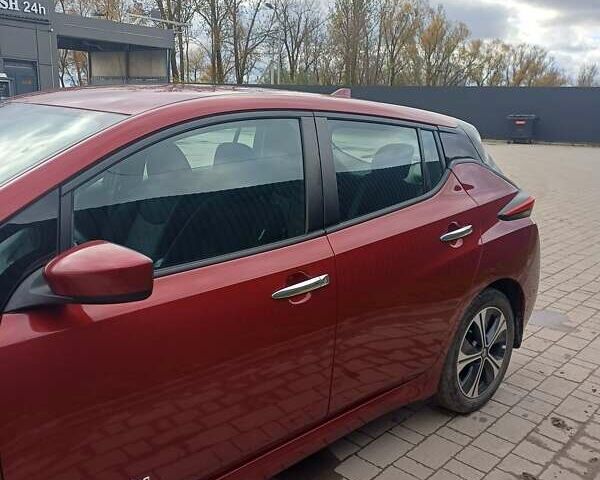 Ниссан Лиф 2019 в Тернополе на Automoto.ua Красный Ниссан Лиф, объемом двигателя 0 л и пробегом 29 тыс. км за 20100 $, фото 6 на Automoto.ua