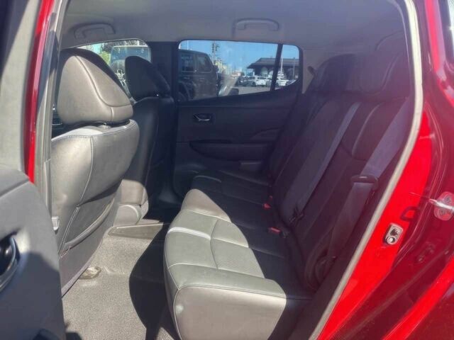 Красный Ниссан Лиф, объемом двигателя 0 л и пробегом 37 тыс. км за 5400 $, фото 11 на Automoto.ua