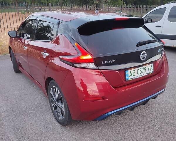 Червоний Ніссан Ліф, об'ємом двигуна 0 л та пробігом 210 тис. км за 12000 $, фото 6 на Automoto.ua